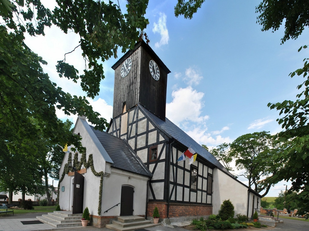 Sanktuarium Matki Boskiej Sianowskiej.jpg