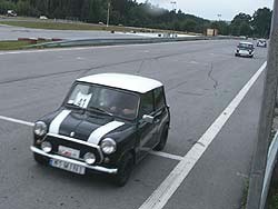 W1MINI b.jpg