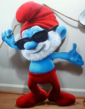 2011_TheSmurfsMovieDisplay_3Papa.jpg