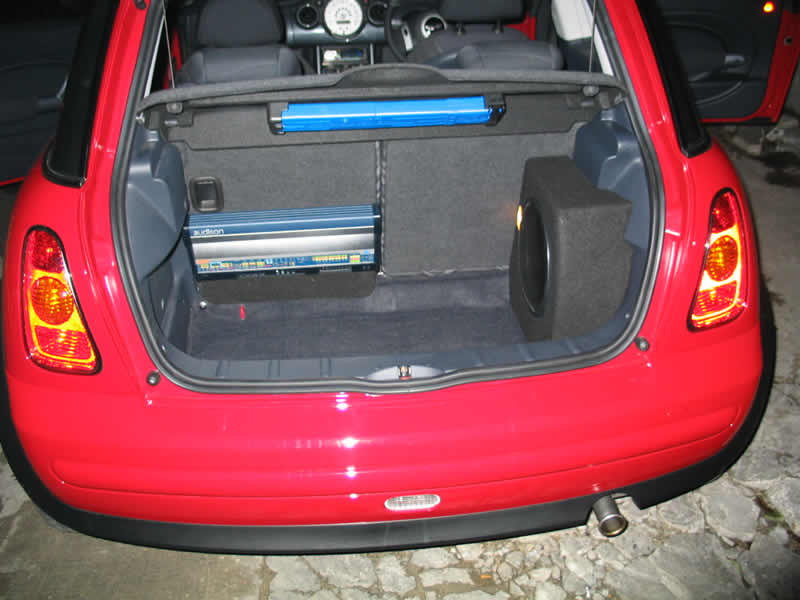 mini-cooper-back-inside-1.jpg